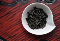 Dark Japanese Oolong Dry Tea Leaves