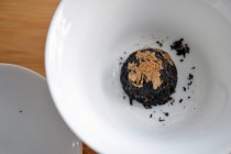 Dry Pu-erh toucha in gaiwan